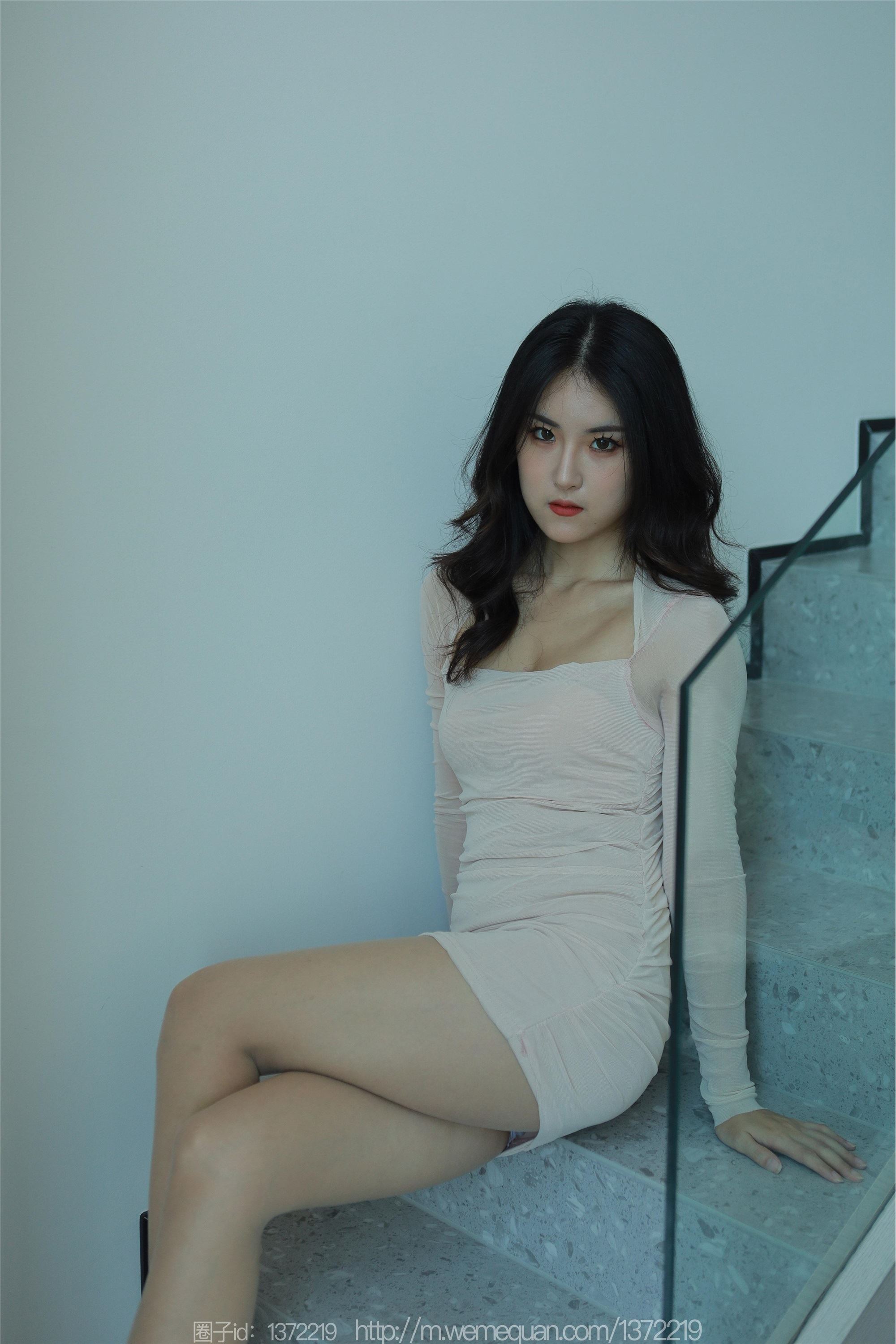 IESS异思趣向  2023.05.14 丝享家 1451 小宝《浅色包臀裙》